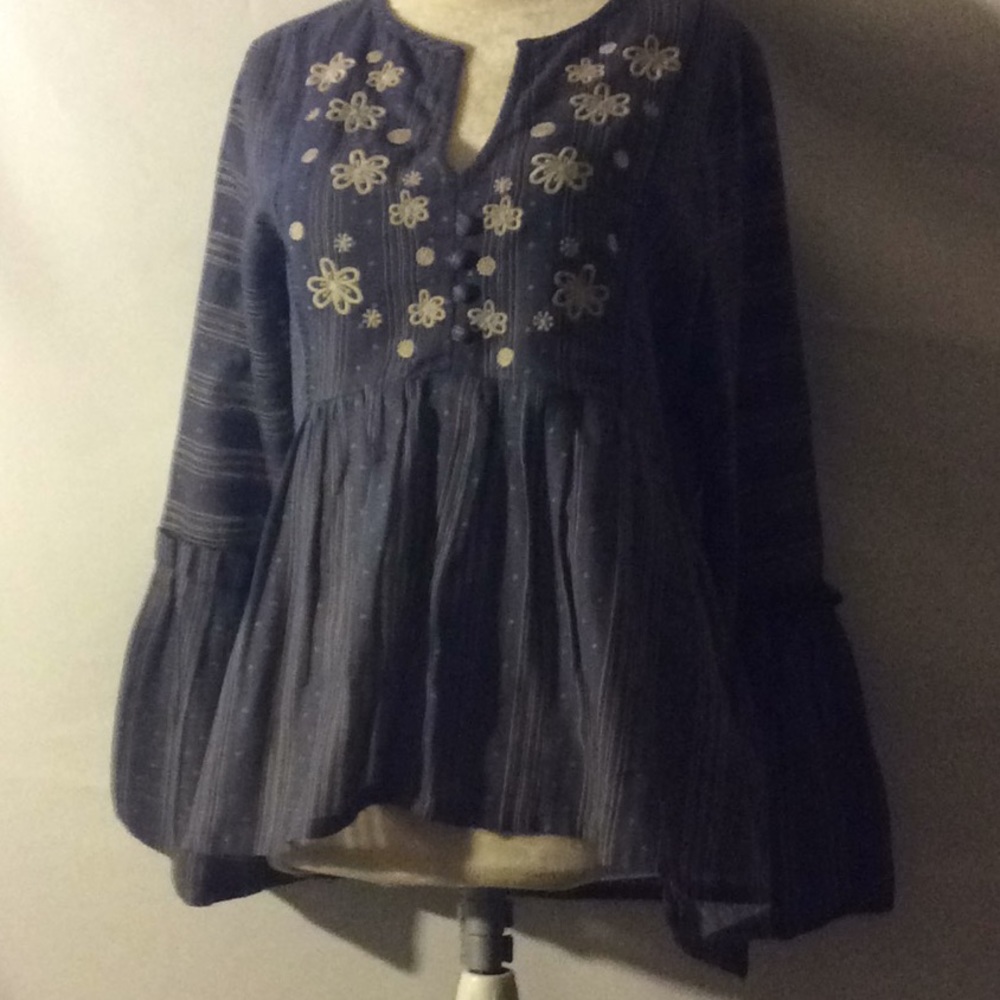 NWT RD Koko blue embroidered bell sleeves top # S